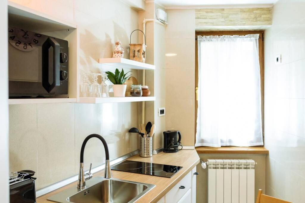Studio With Private Terrace Next To Cismigiu Bukarest Exteriör bild